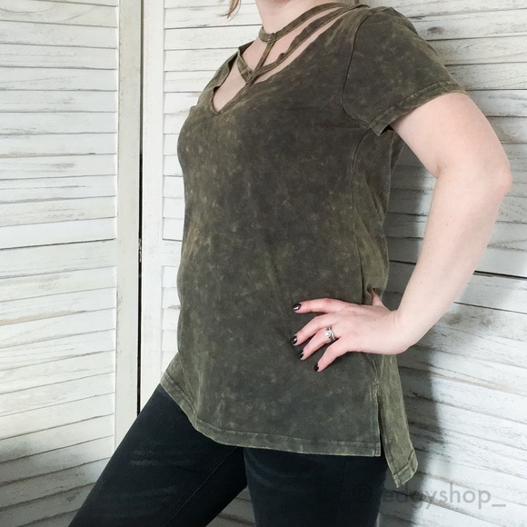 Strappy Mineral Wash V Neck Tee - Picture 2 of 5